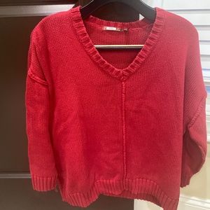Red oversized small pullover sweater